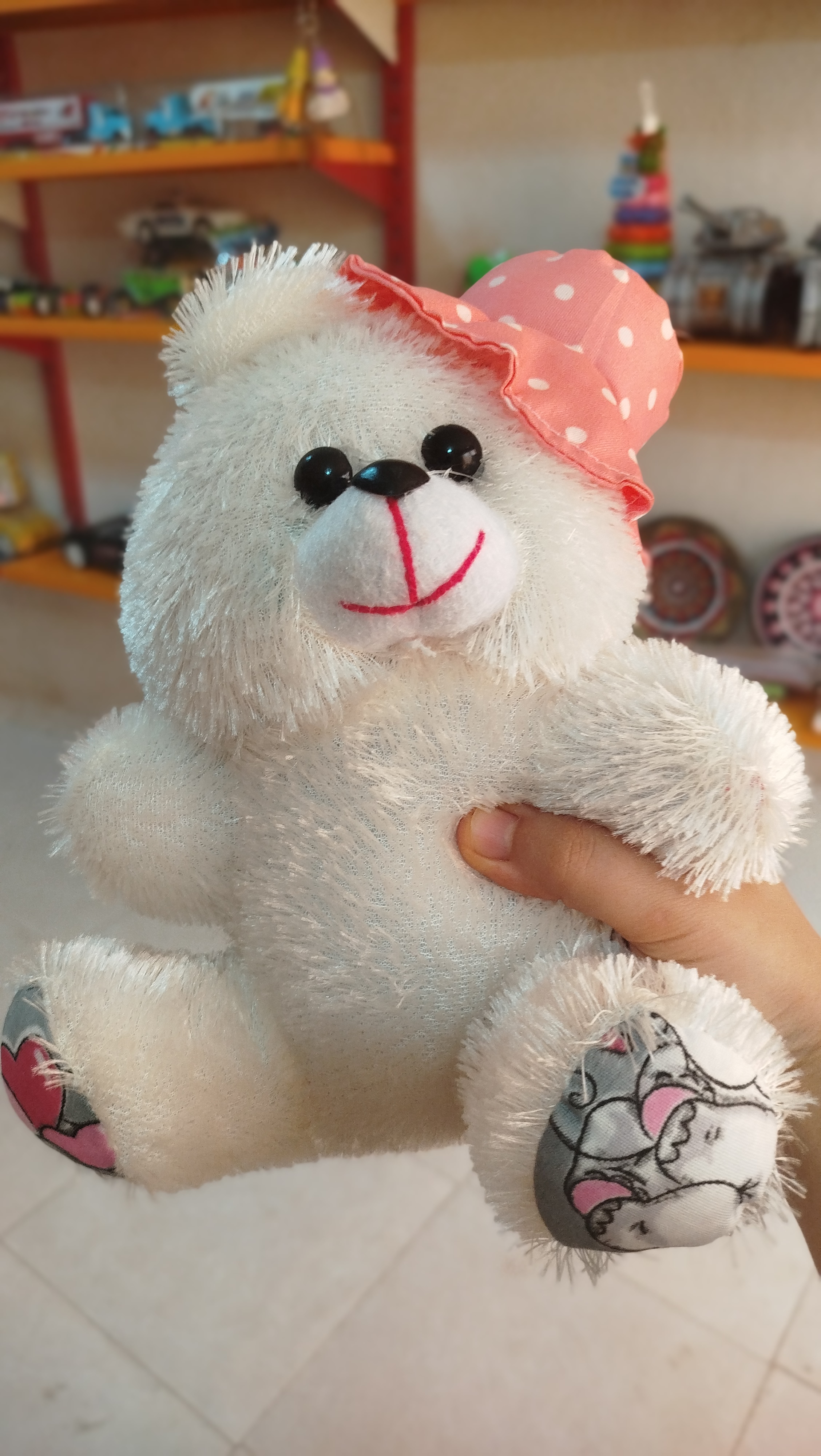عروسک خرسی کلاه کج